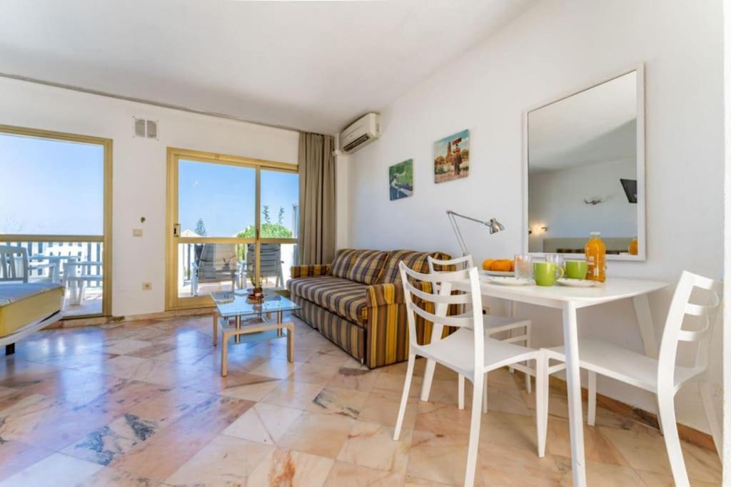 Ct 103 - Faro's Romana Playa 142 * Marbellac